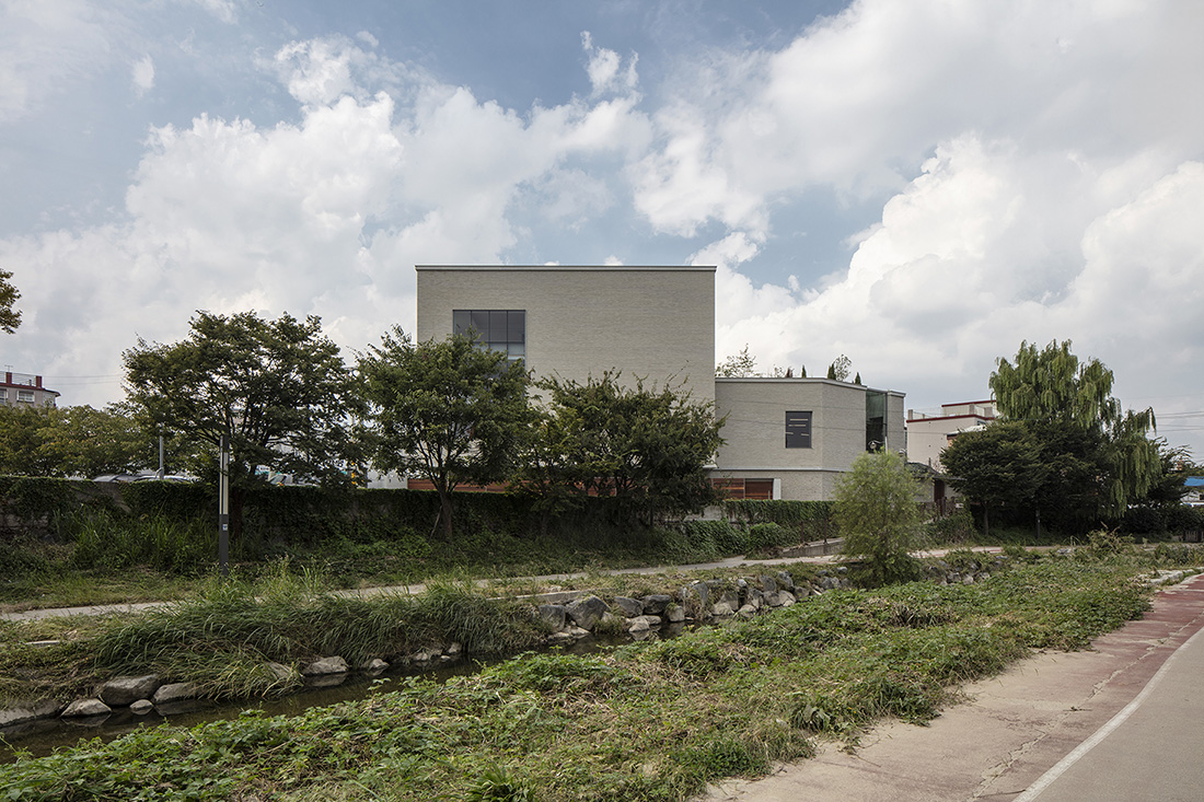 에이플래폼, 건축의 시작